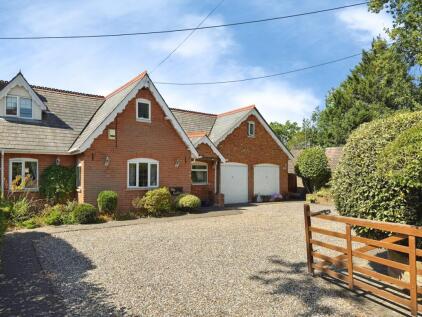 Cricket Hill, Finchampstead, Wokingham