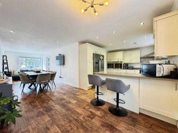Kitchen/dining area