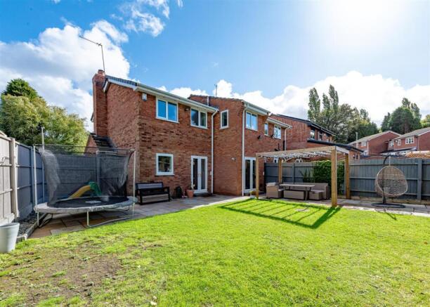 50 Cowley Drive-External (2).jpg