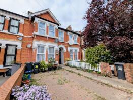 Flat 3, 28, Aberdour Road, Goodmayes, Ilford IG3 9SB