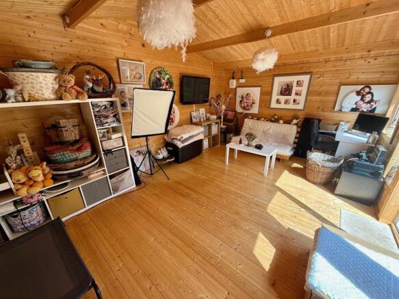 CC5 Summerhouse.jpg