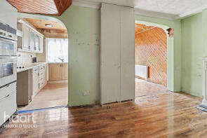 329, Straight Road, Romford RM3 7JT