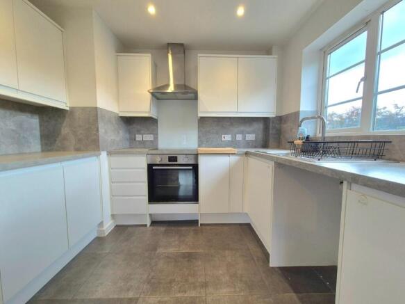 5 Meadowsweet kitchen.jpg