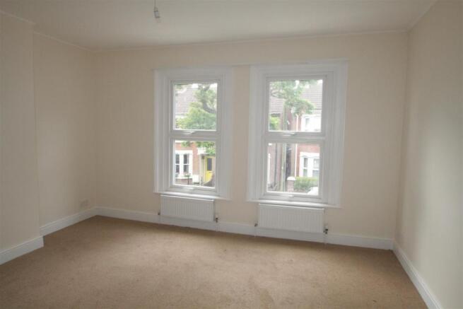 bedroom.jpg