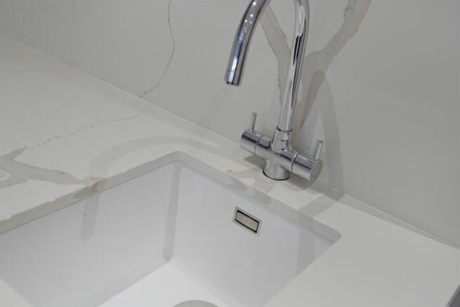 1 bed Apartment to rent Image 10