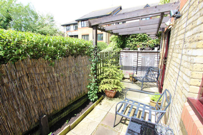 Photo 8