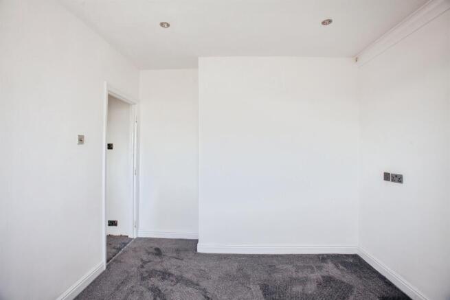 3 bed Semi-Detached for sale Image 12