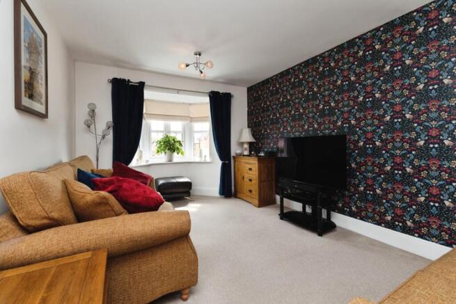3 bed Town House for sale Image 9