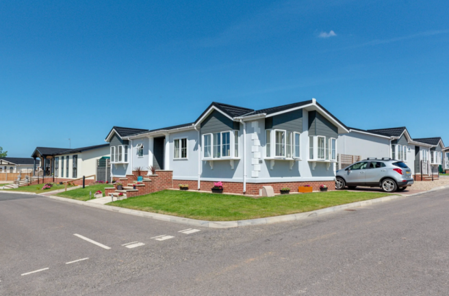 2 bed Park Home for sale Image 5