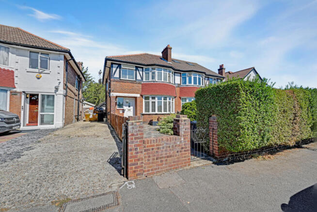 3 bedroom Semi detached with garage