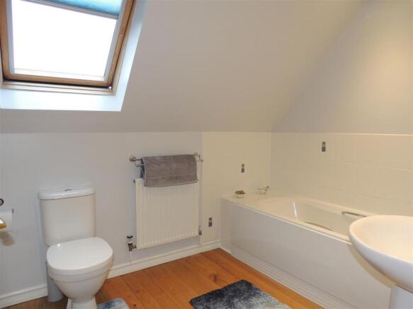 Family Bathroom: