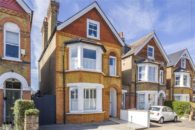4-bed detached on Minerva Road, Kingston upon Thames, KT1, £1,400,000