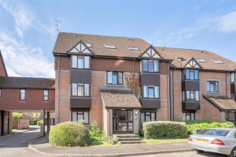 Rowe Court, Off Grovelands Road, Reading