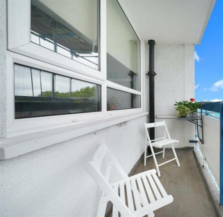 balcony.jpg