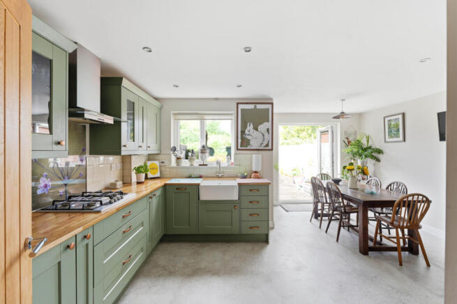 3 bed Terraced for sale Image 6