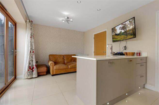 3 bed Detached for sale Image 5