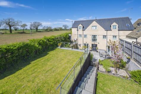 Cricklade Road, South Cerney