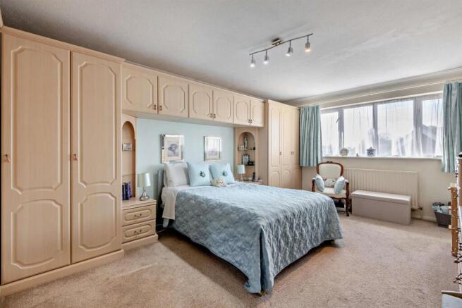 8667933-interior24-800.jpg
