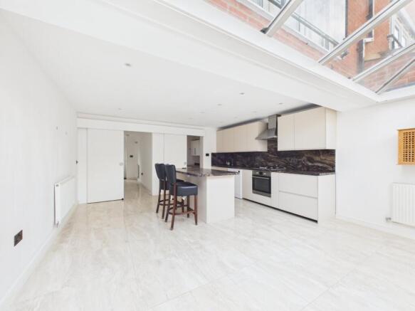 Kitchen/Living Area