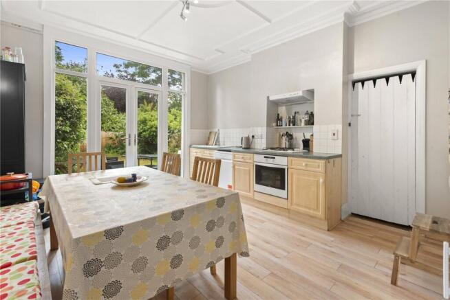 House in London - View 4