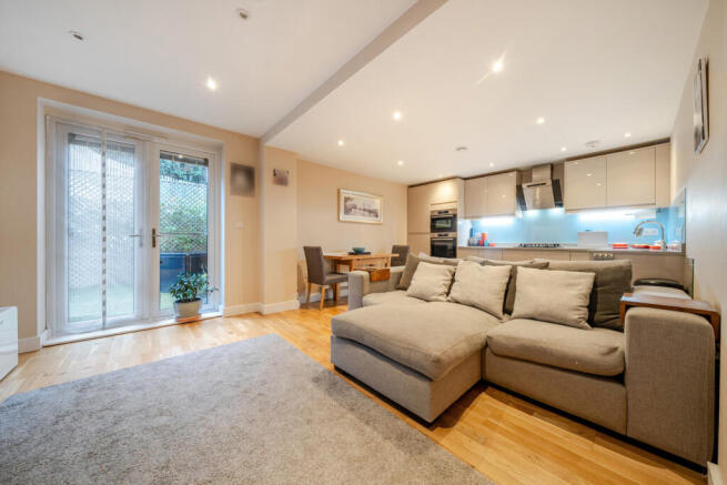 1388626-10-693c08...