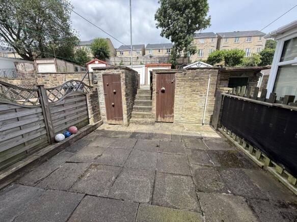 2 bed Terraced for sale Image 9