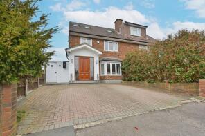 20, Crabtree Close, Bushey WD23 3BJ