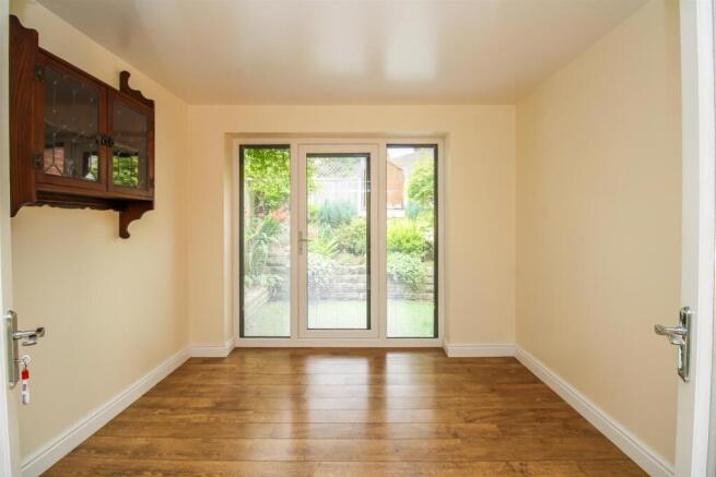 3 bed Semi-Detached for sale Image 8