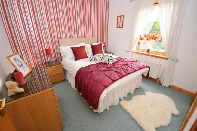 Bed 2.JPG
