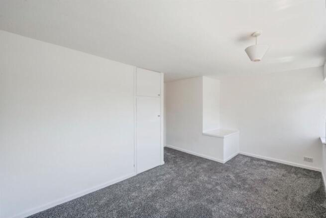 3 bed Semi-Detached for sale Image 9