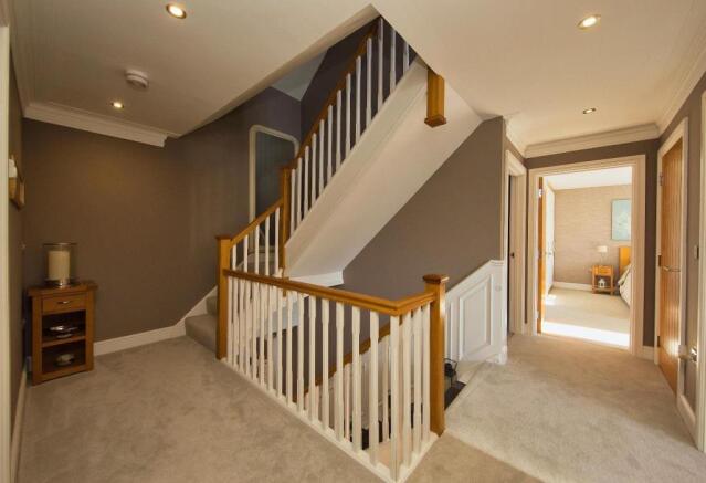 29 Usk Rd 0444.jpg
