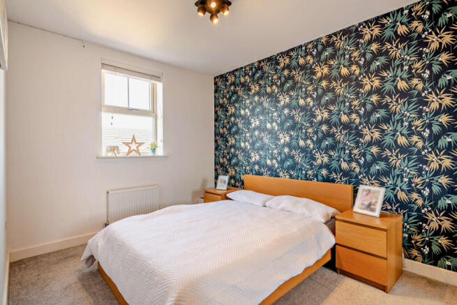 4 bed Detached for sale Image 7