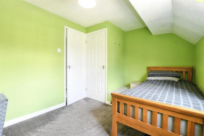 2 bed Semi-Detached for sale Image 11