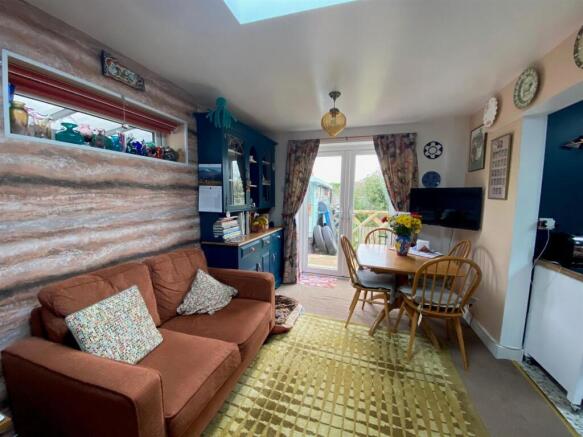 Family Dining Room.jpg