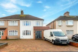 77, Hythe Avenue, Bexleyheath DA7 5NG