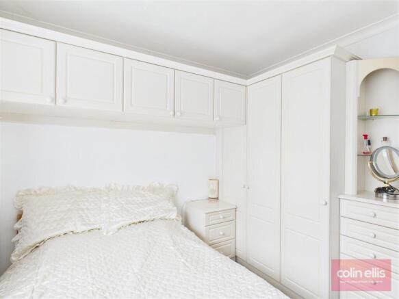 3 bed Semi-Detached for sale Image 12