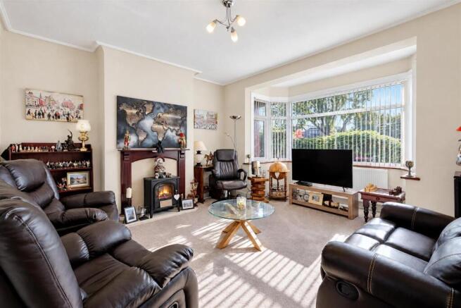 TPM04 - Living room.jpg