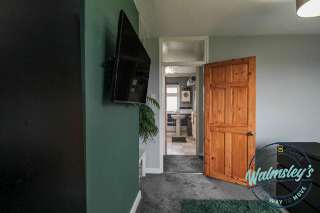 Main bedroom towards inner hallway & bathroom