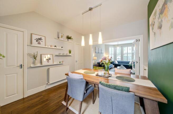 4 bed Terraced for sale Image 10