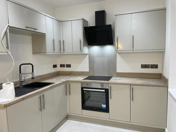 1 bed Apartment to rent Image 5