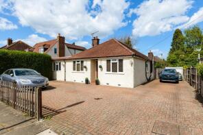 69, Josephine Avenue, Tadworth KT20 7AB