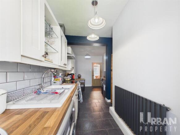 2 bed House for sale Image 5