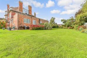 Flat 2, The Red House, Madeira Road, New Romney TN28 8QS