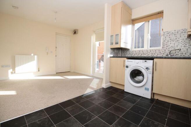 Kitchen/Living...