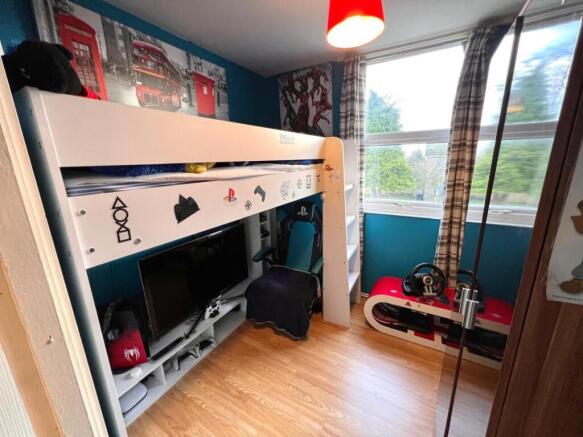 Photo 10