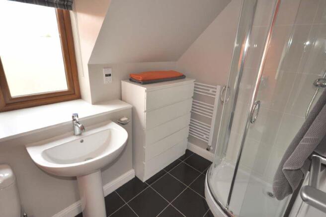 ENSUITE SHOWER ROOM