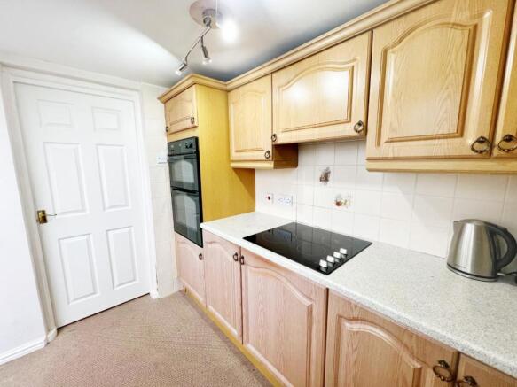Kitchen pic 4.jpg