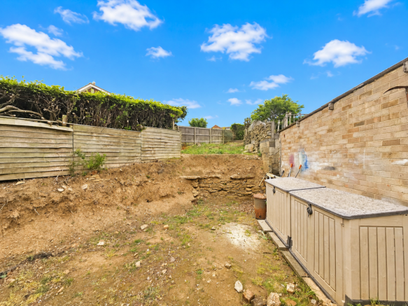 2 bed Semi-Detached Bungalow for sale Image 12