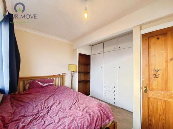 4 bed Semi-Detached for sale Image 8