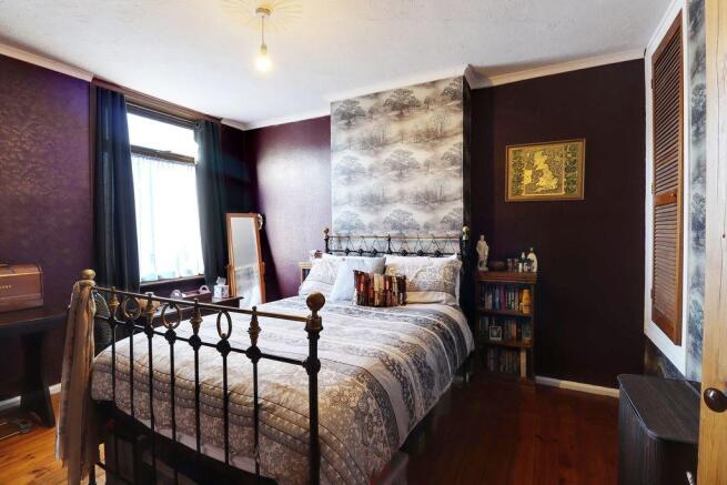 Bedroom 1 (Double)